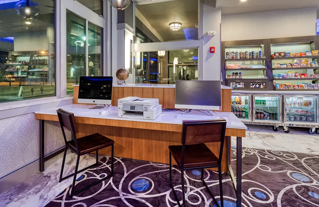 Holiday Inn Express Kansas City Downtown-1