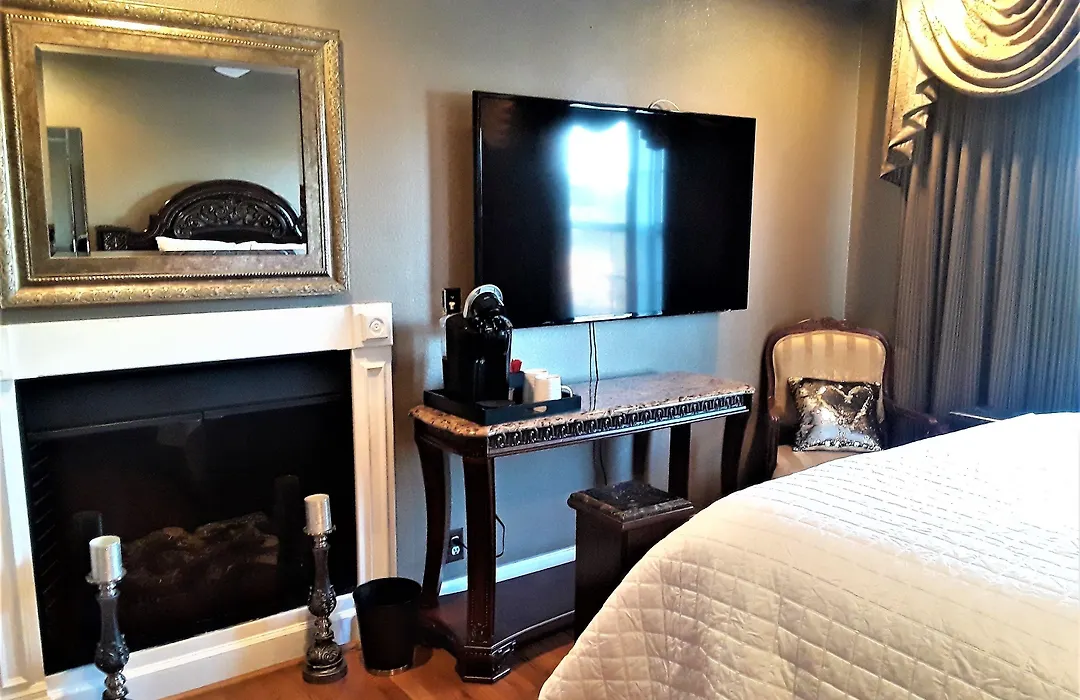 Secret Place Bed & Breakfast Llc-1