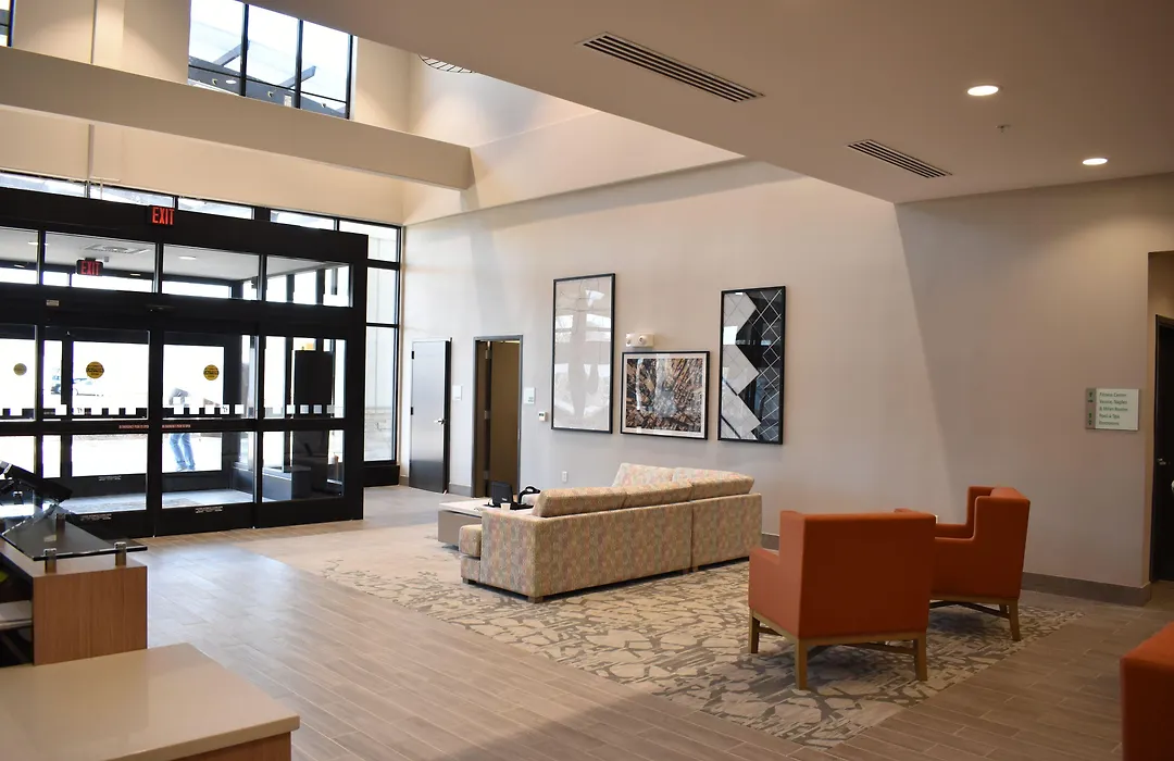 Holiday Inn - Kansas City - Northeast By Ihg-1