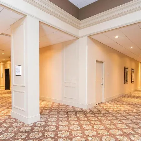 Adam'S Mark Hotel & Conference Center-3